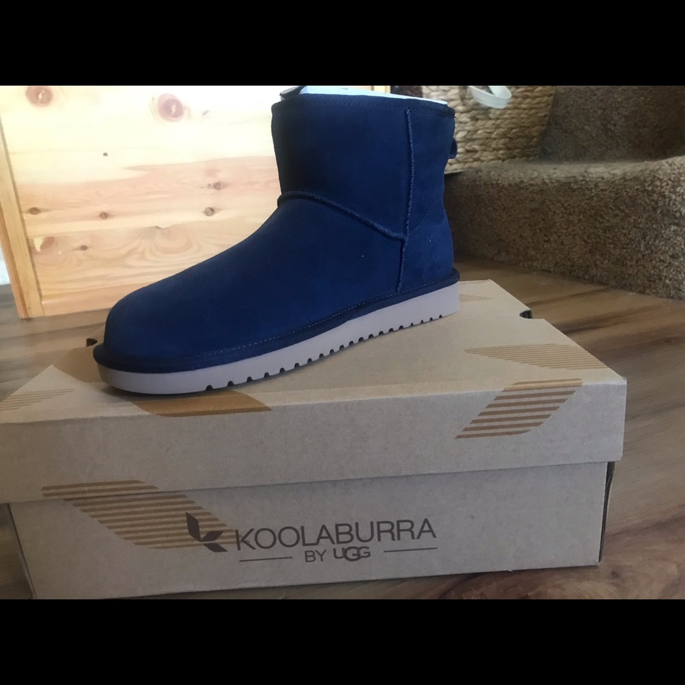 NIB Koolaburra by Ugg blue booties